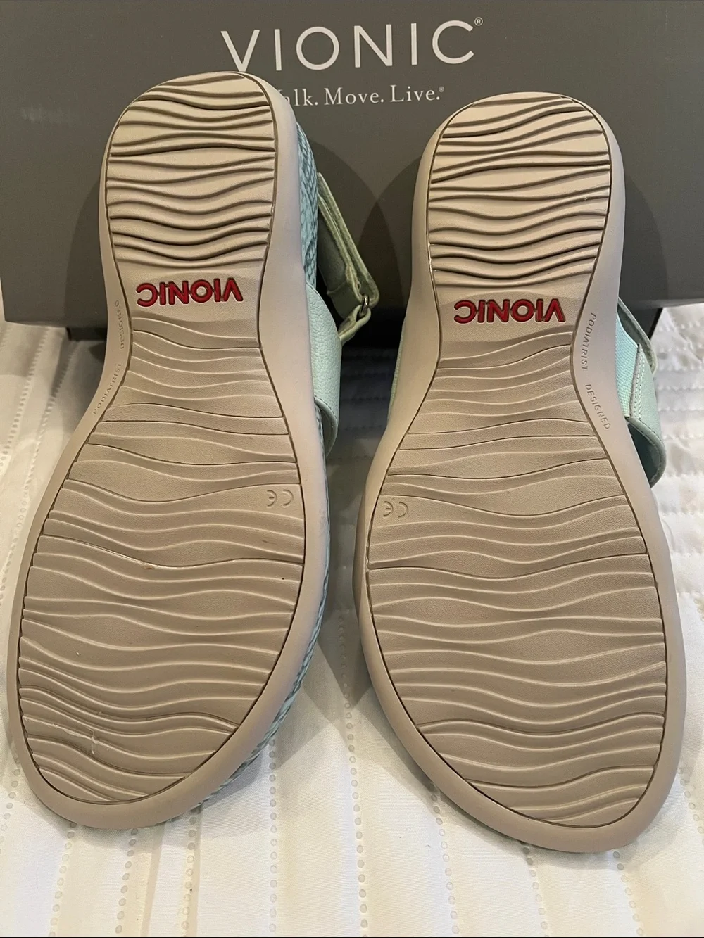 Vionic Seafoam Leather Tala Sandal women’s size 9.5W New